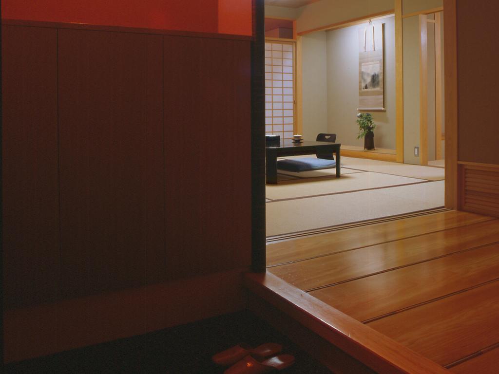 Kadonobo Ryokan Кобе Экстерьер фото